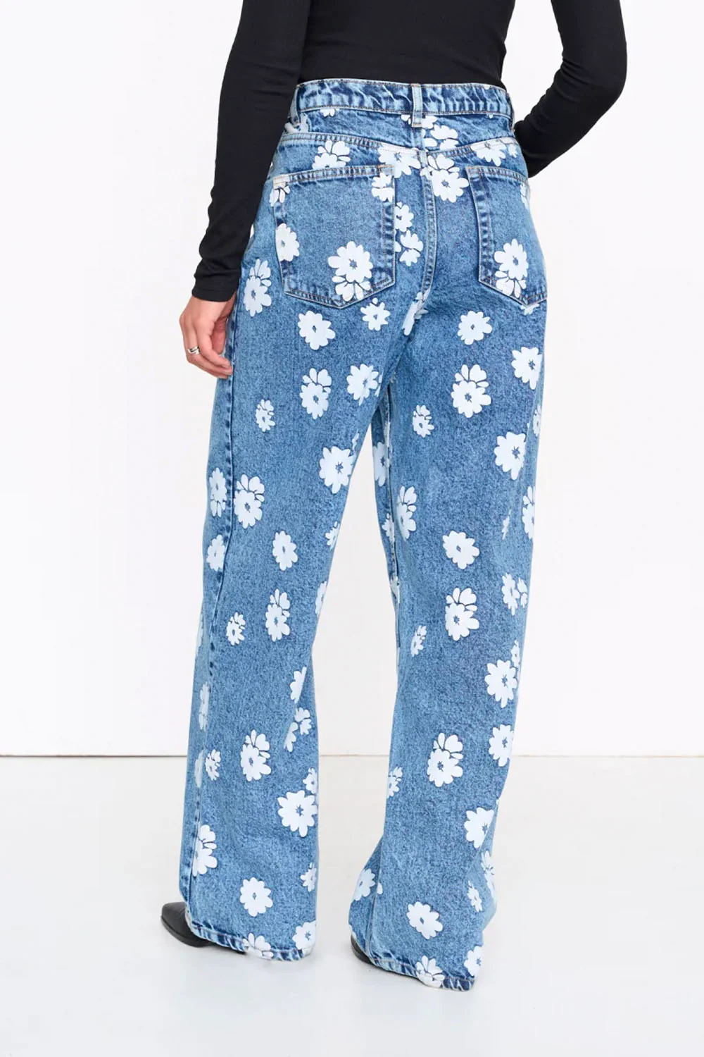 24COLOURS - FLOWERED JEANS - Image 2