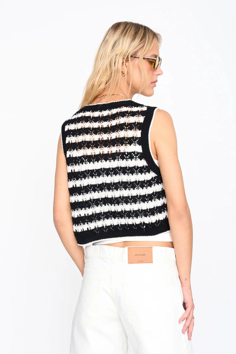 24COLOURS - STRIPED KNIT VEST - BLACK/WHITE - Image 2
