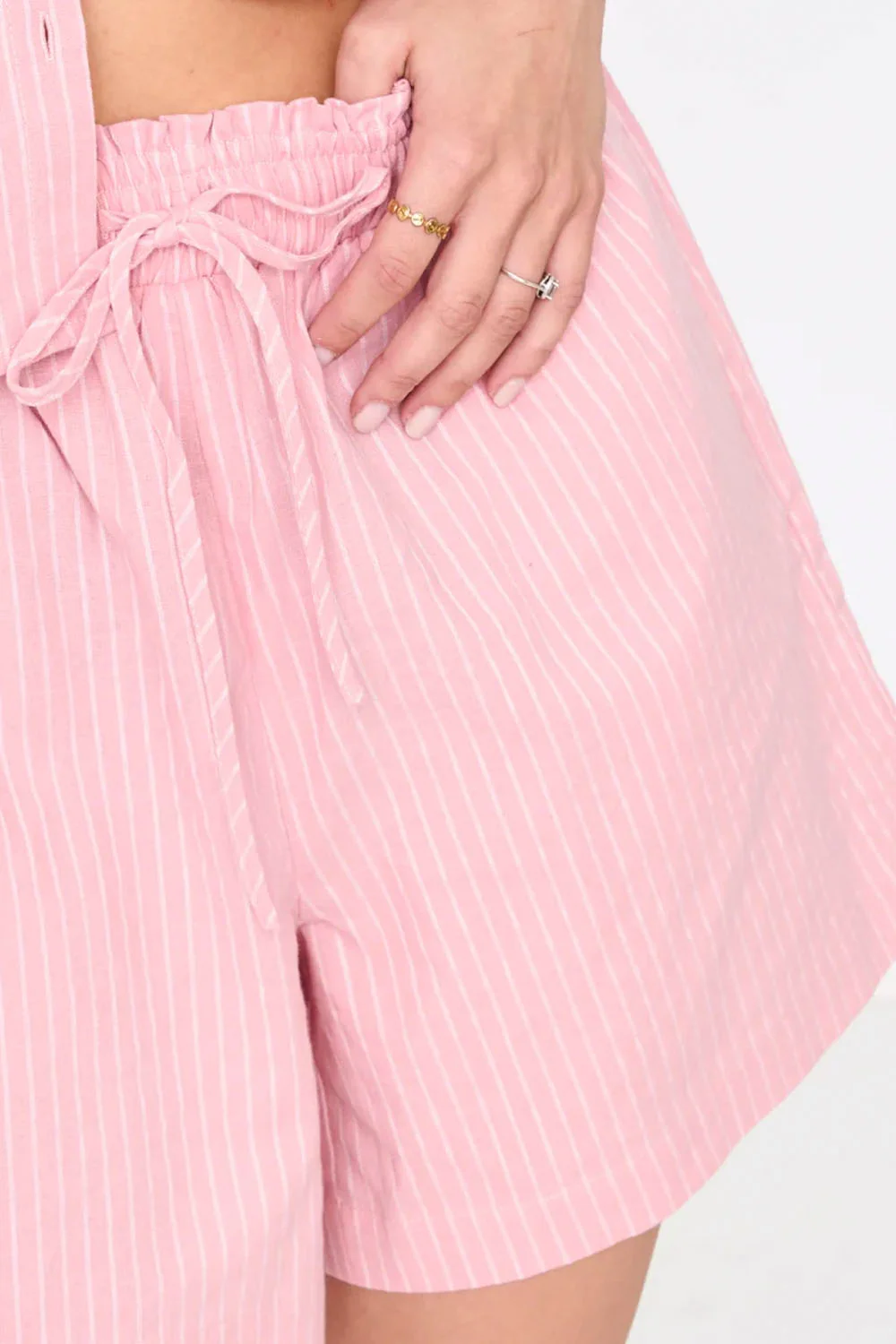 24COLOURS - STRIPED PINK SHORTS - Image 4