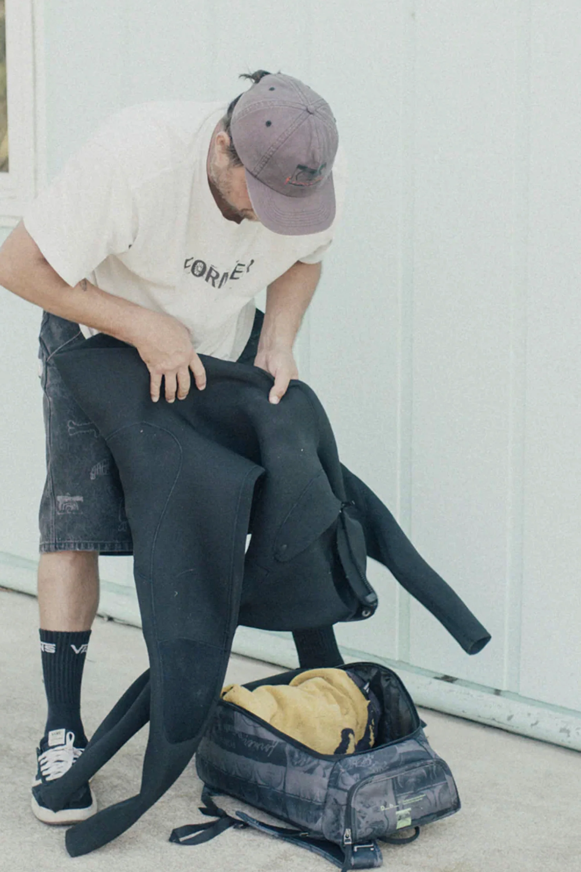 Db - Db x Former HUGGER BACKPACK - 30L - Image 2