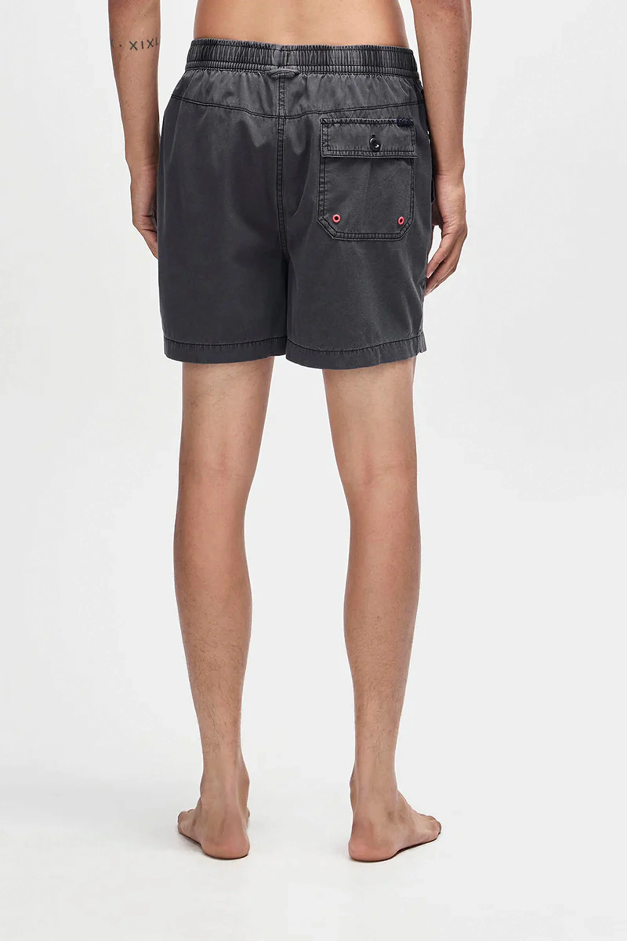 DEUS - SANDBAR GARMENT DYED MESH SHORT - ANTHRACITE - Image 2