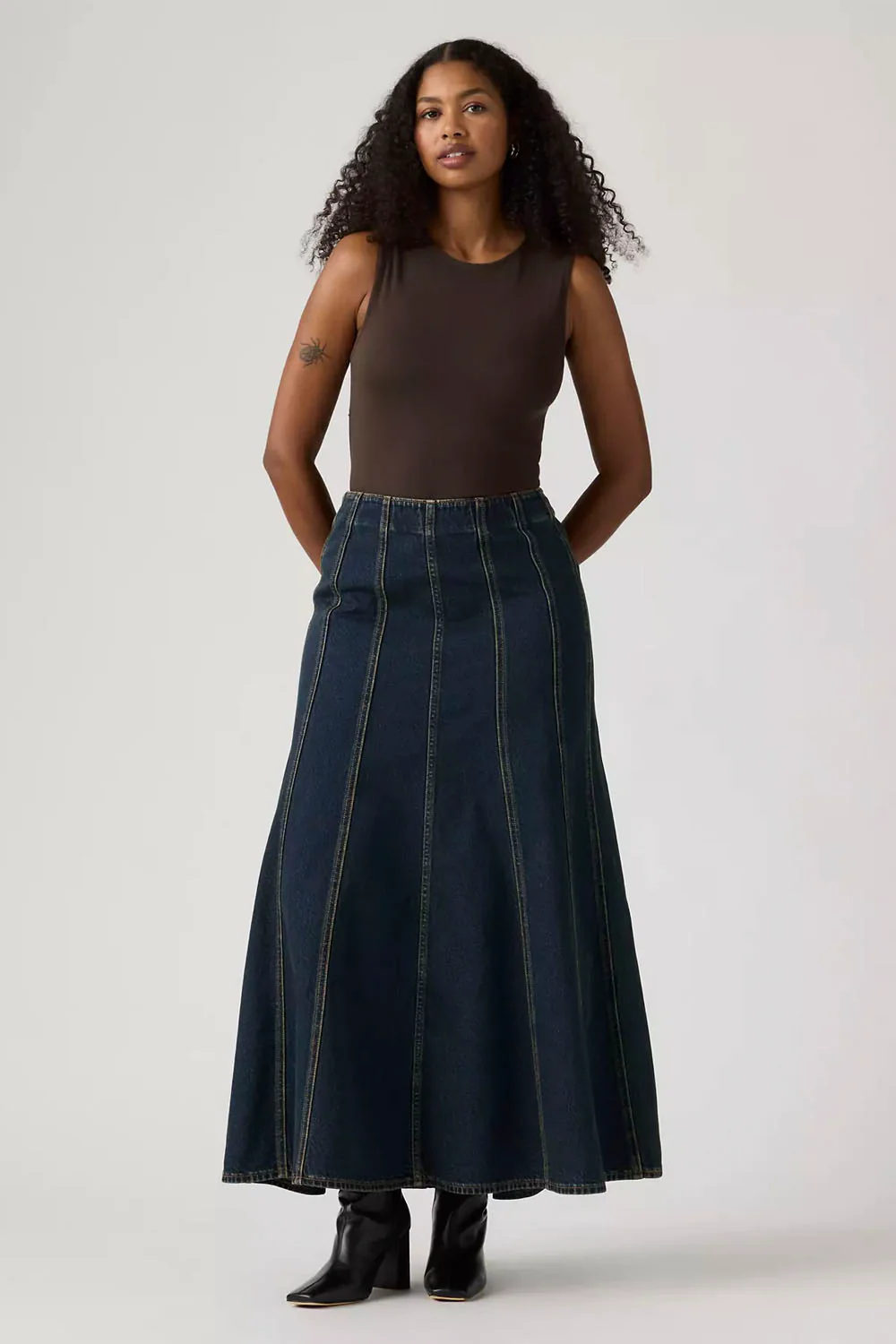 LEVIS - SEAMED FLARE SKIRT