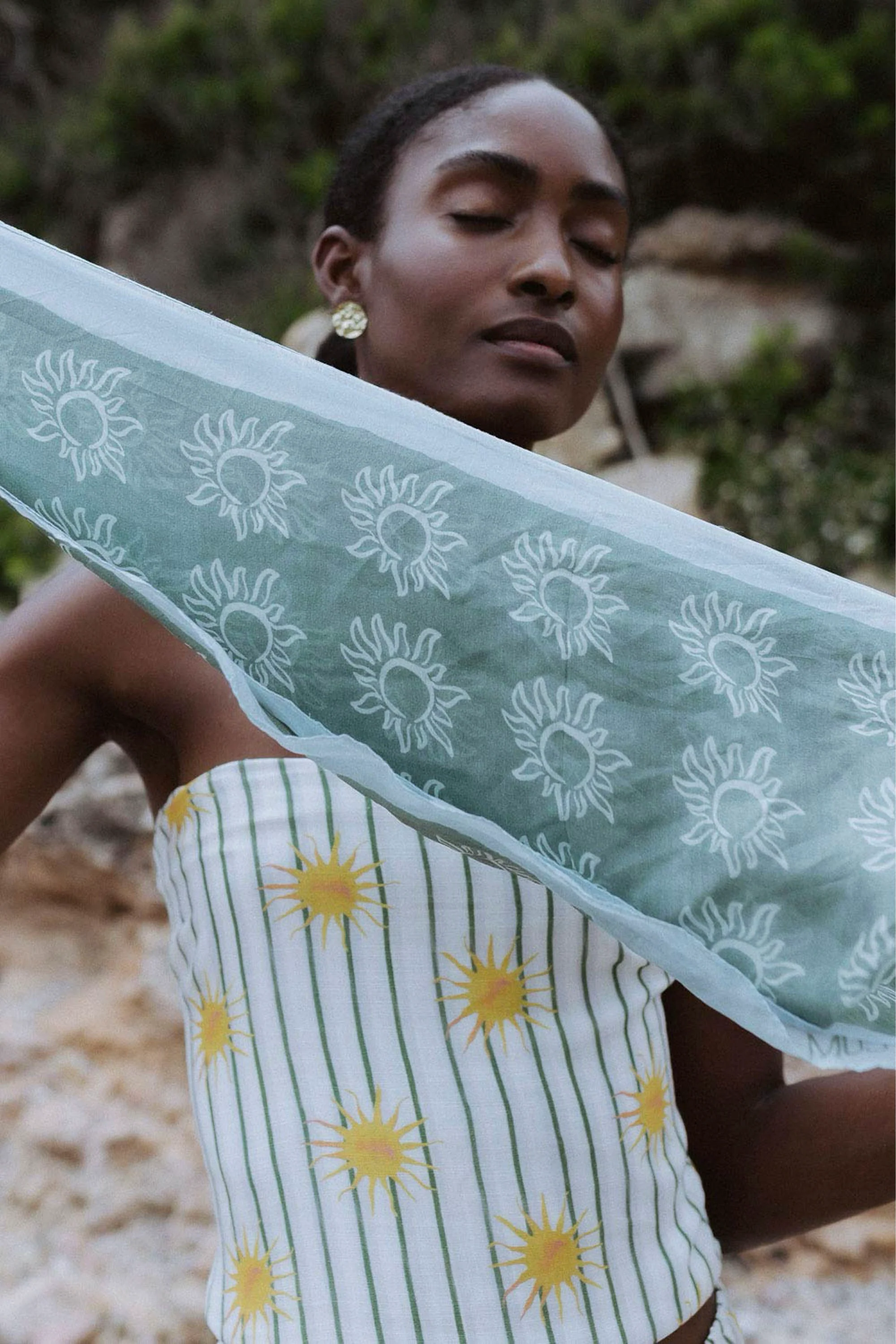 MUS & BOMBON - KINIC LIGHT SCARF - VERDE - Image 3