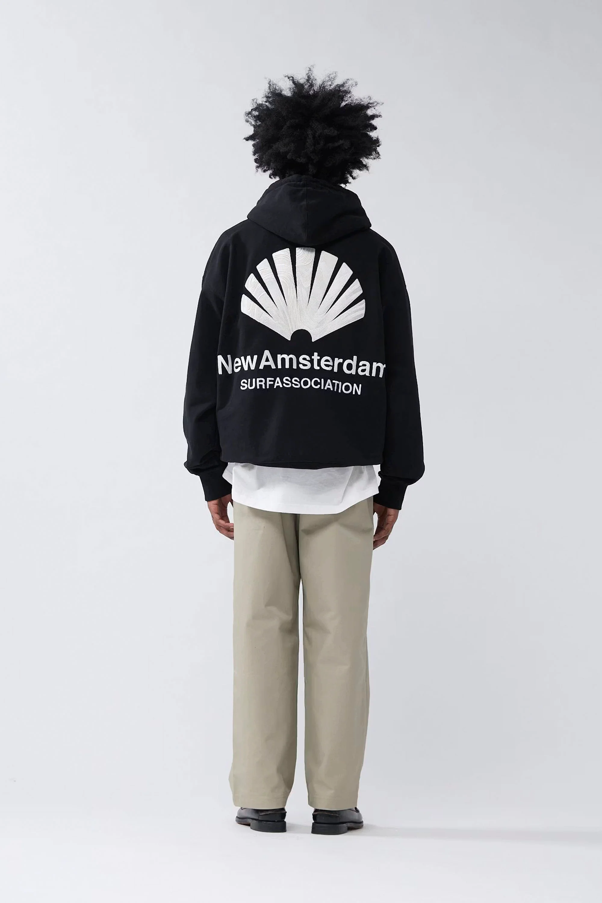 NEW AMSTERDAM SURF ASSOCIATION - LOGO HOODIE - BLACK/WHITE - Image 4