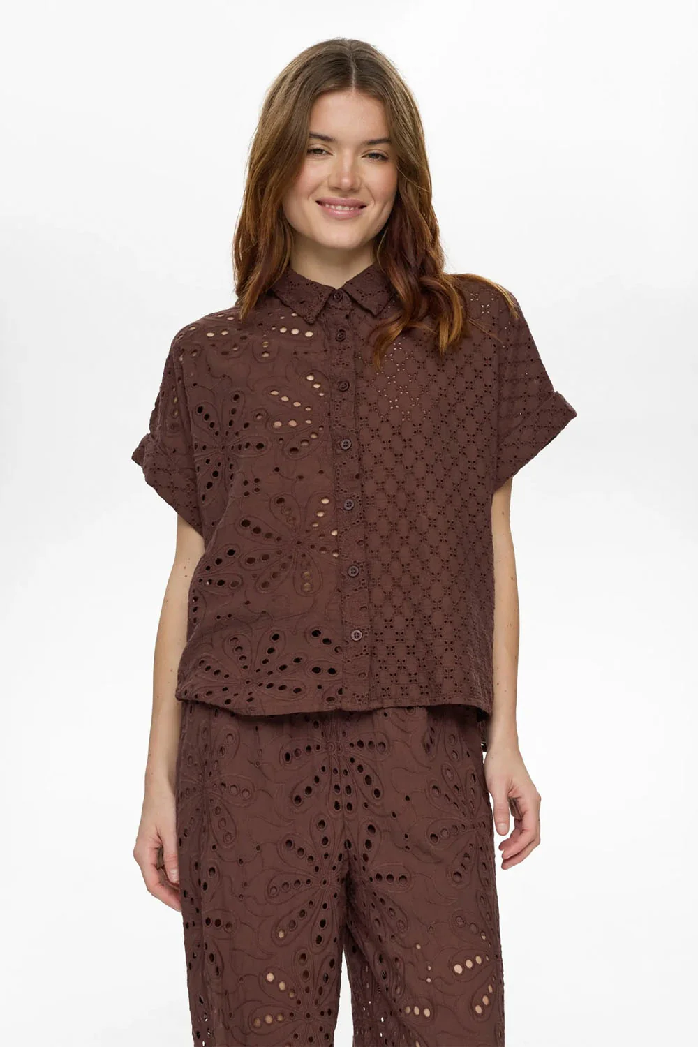 NÜMPH - NUPALMA SLEEVELESS SHIRT - CHICORY COFFEE
