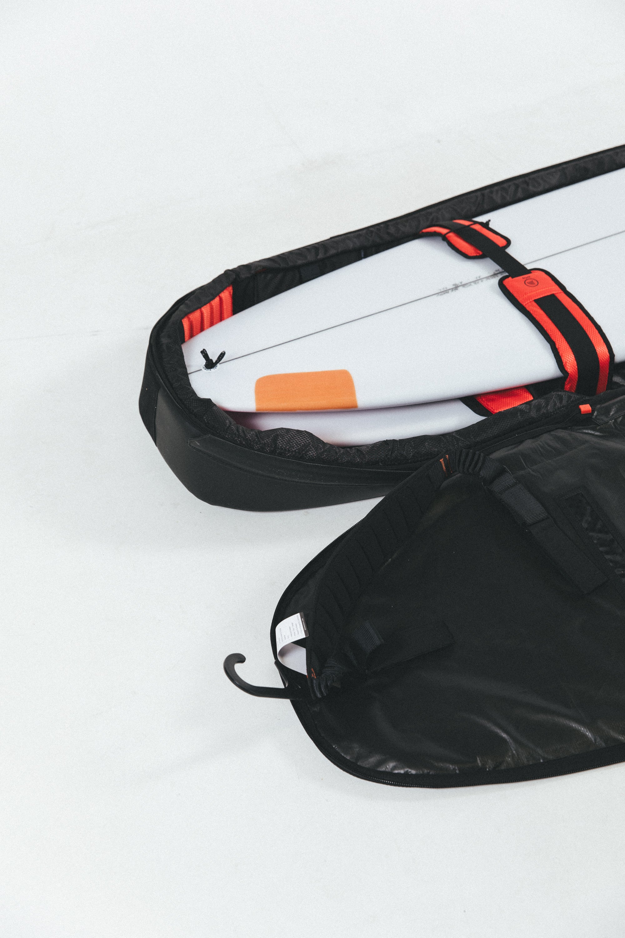 OCEAN+EARTH - 6.0 DOUBLE APEX FISH SHORTBOARD BAG - BLACK - Image 9