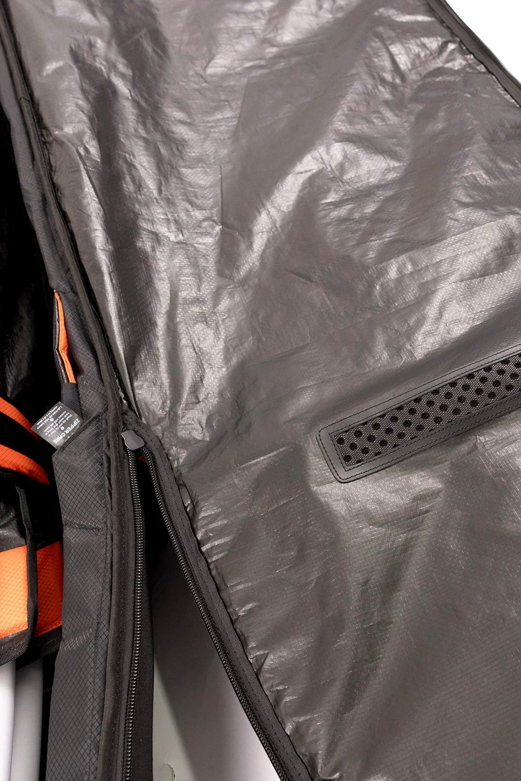 OCEAN+EARTH - 6.0 TRIPLE APEX FISH SHORTBOARD BAG - BLACK - Image 8