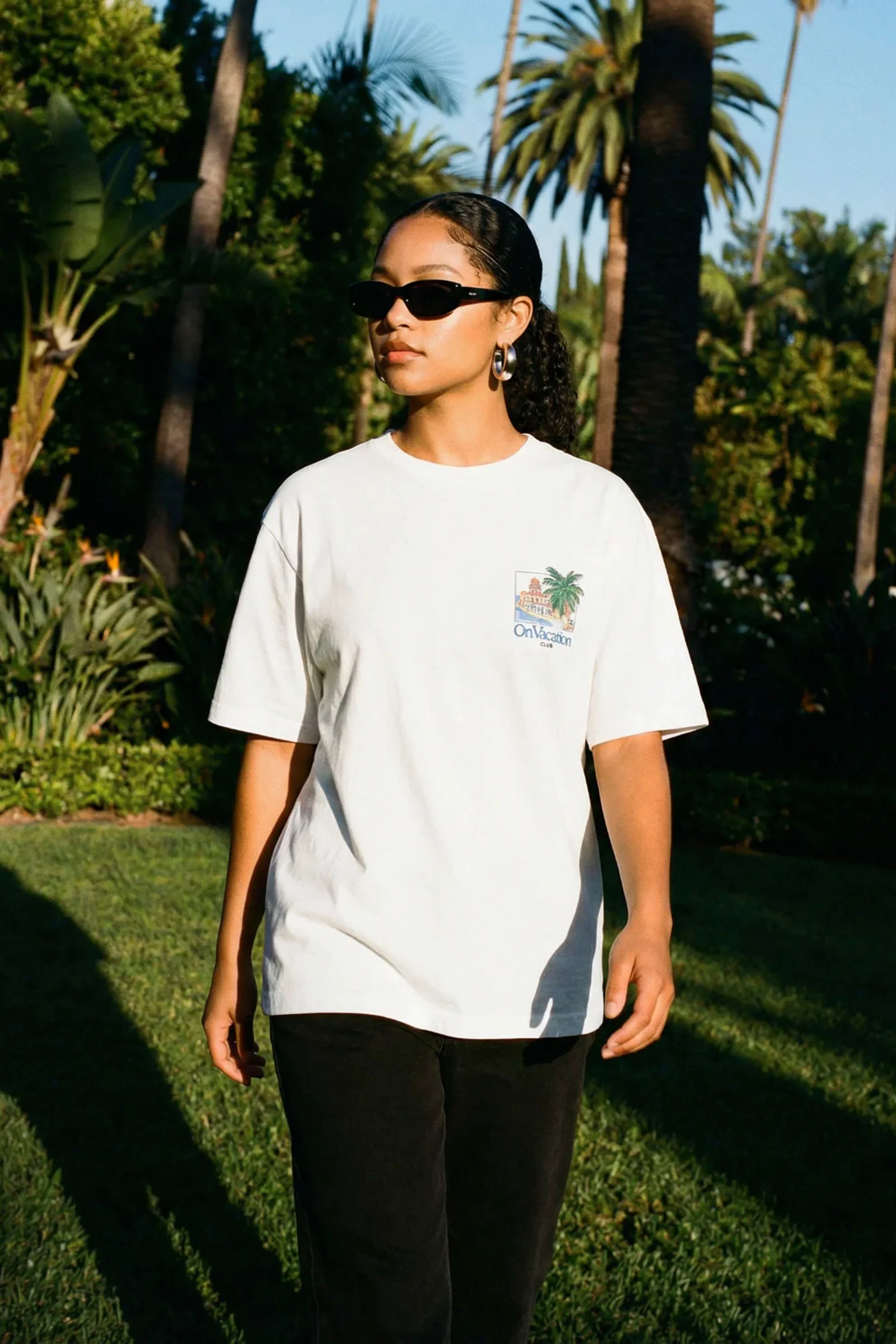 ON VACATION - MUCHO RELAXO T-SHIRT - Image 3