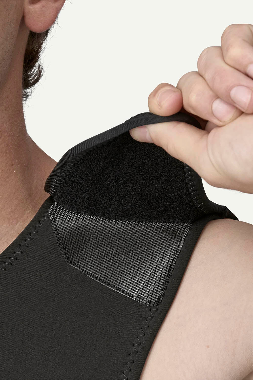 PATAGONIA - YULEX REGULATOR LITE - 2MM - Short John - BLACK - MAN - Image 3