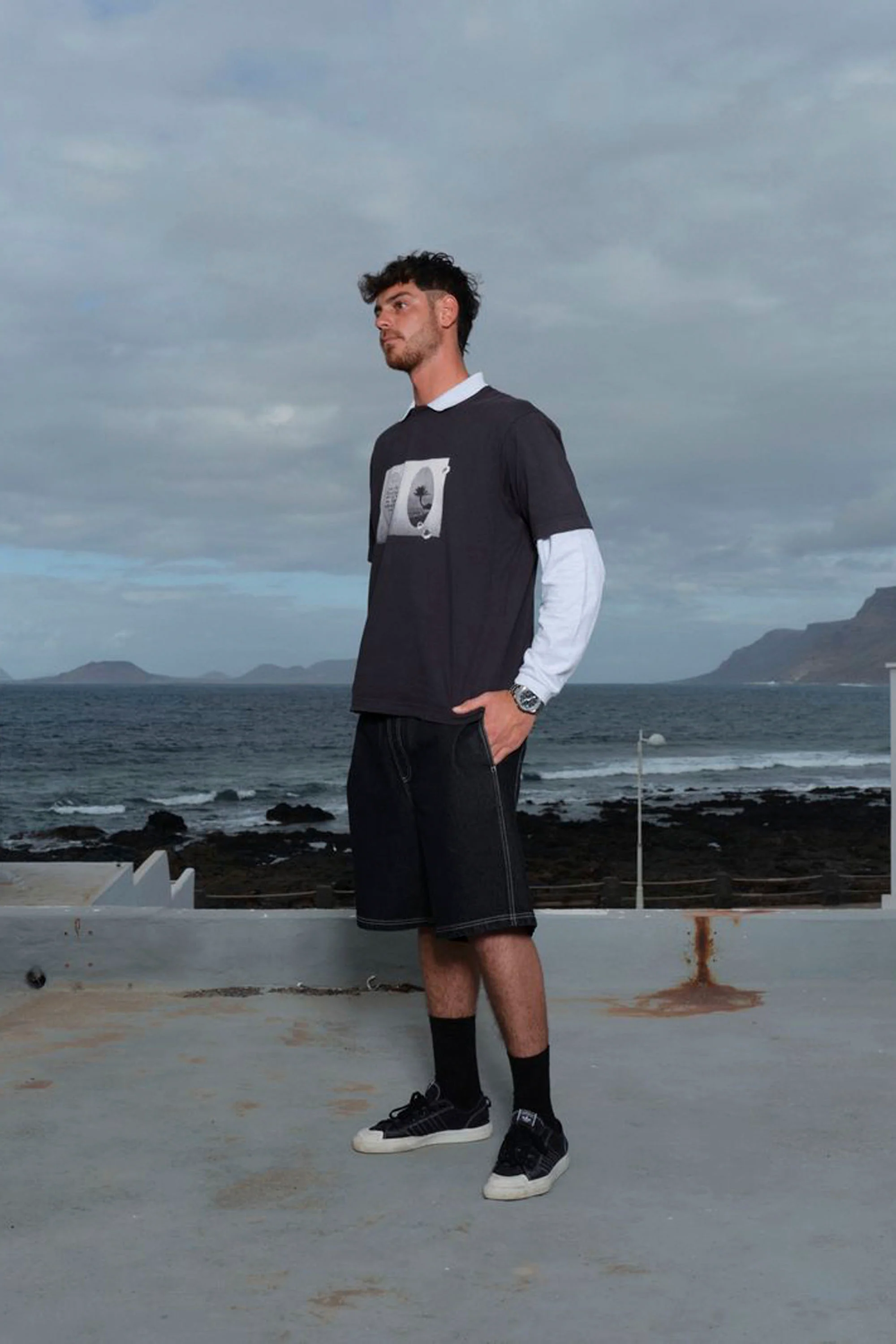 PUKAS - ISLAND HOLIDAYS TEE - Image 4