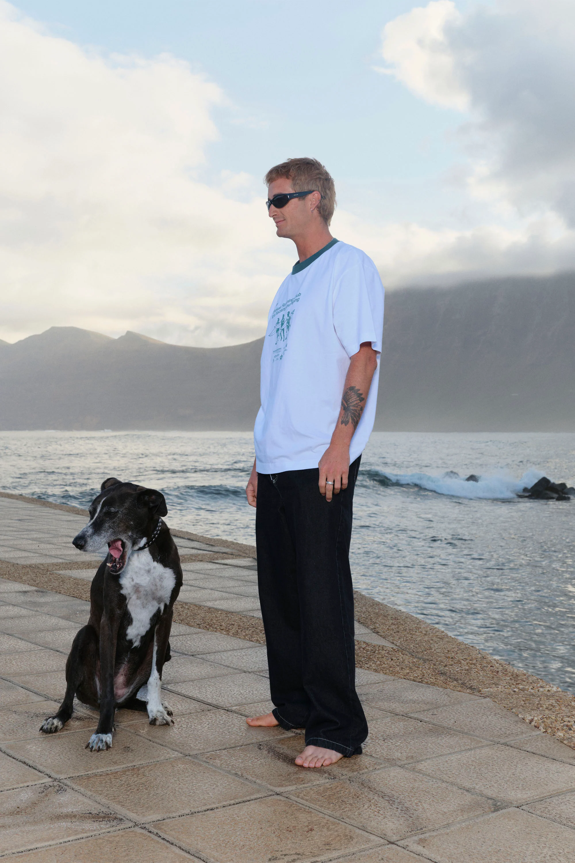 PUKAS - PUKAS RUNNING CLUB CONTRAST COLLAR TEE - Image 5