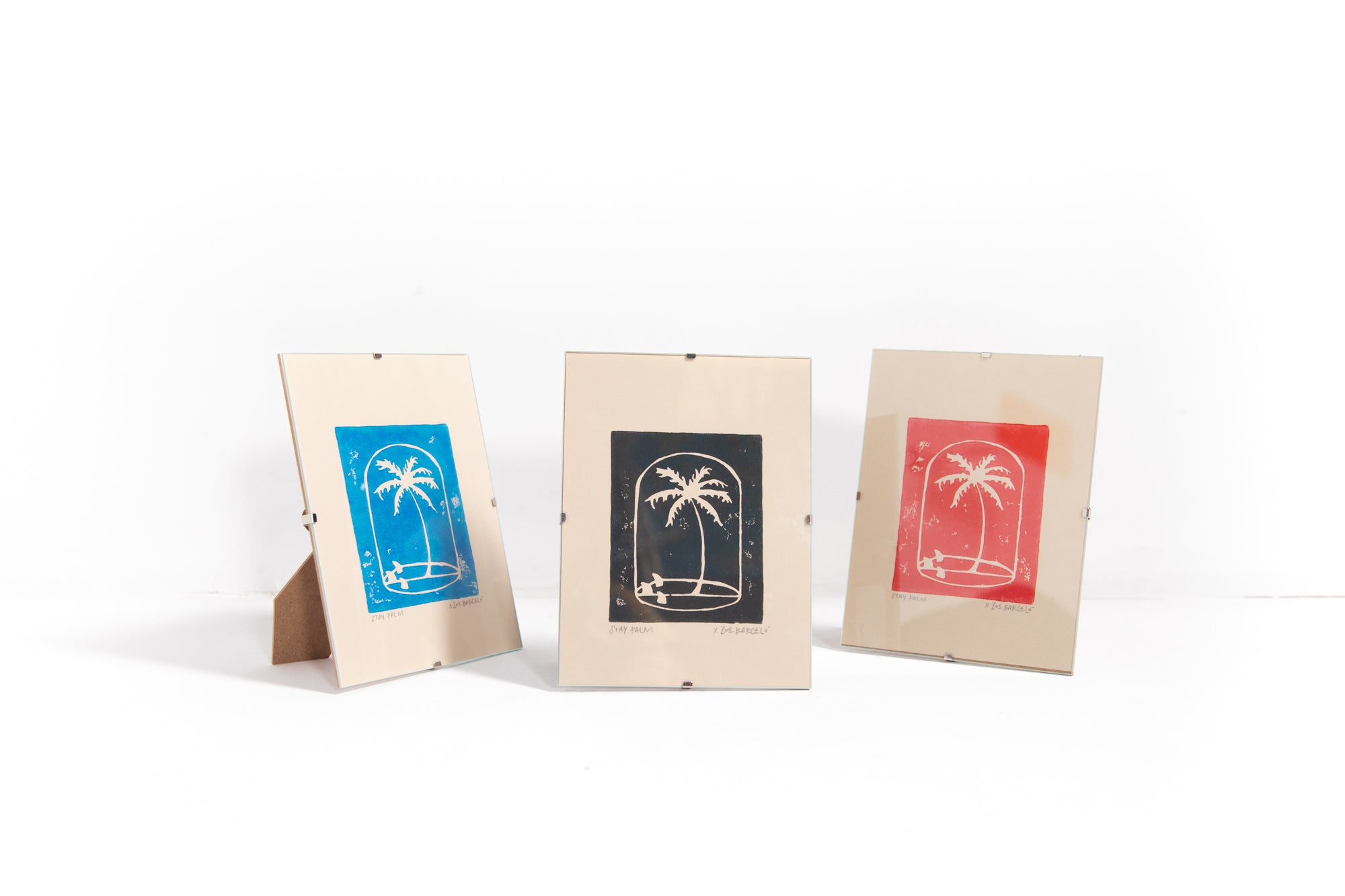 PUKAS X ZOE BARCELO - STAY PALM RED LAMINA PEQUEÑA - Image 5
