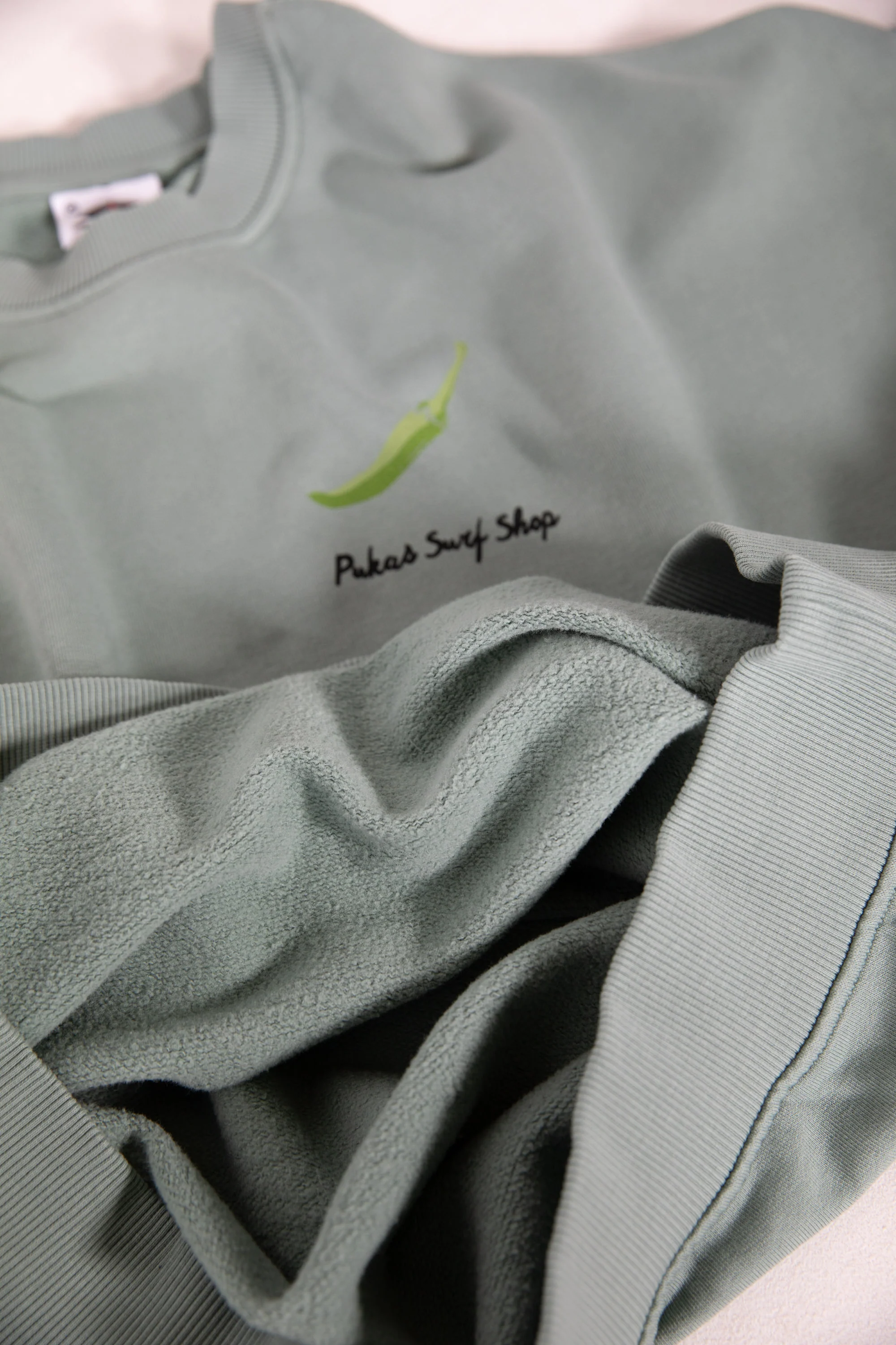 PUKAS SURF SHOP - PIPARRA CREW - MAN - IRON - Image 3