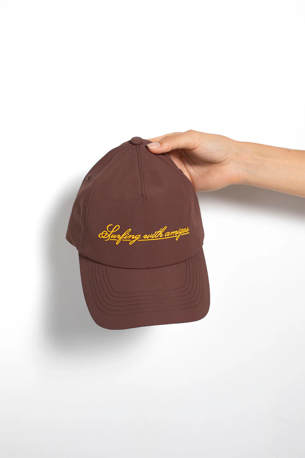 PUKAS SURF SHOP - SURFING WITH AMIGOS CAP - COGNAC - Image 2