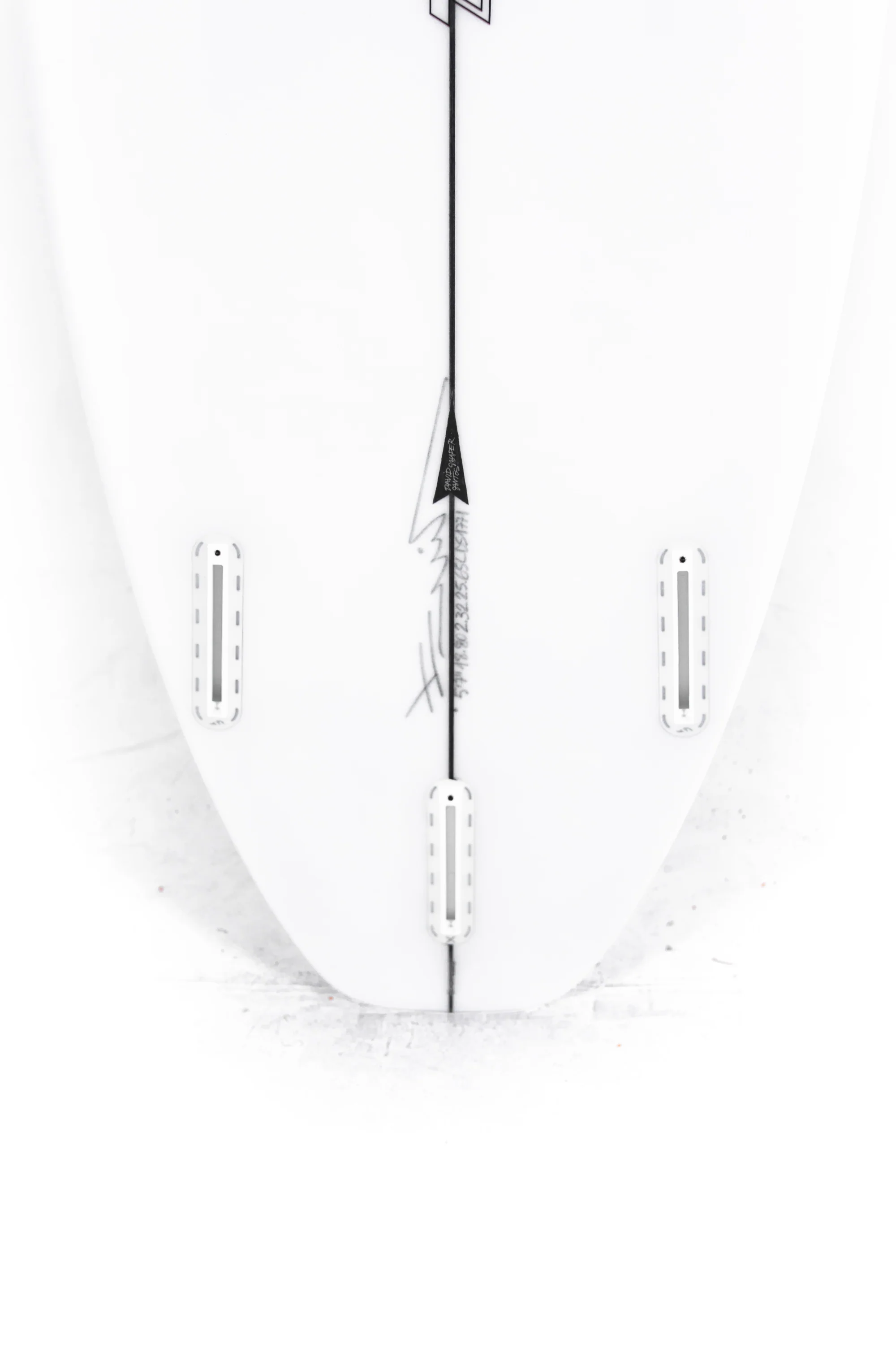 Pukas Surfboards- BEACHY MOOD by David Santos - 5'7" x 18.8 x 2.32 x 25.65L - DS01771 - Image 8