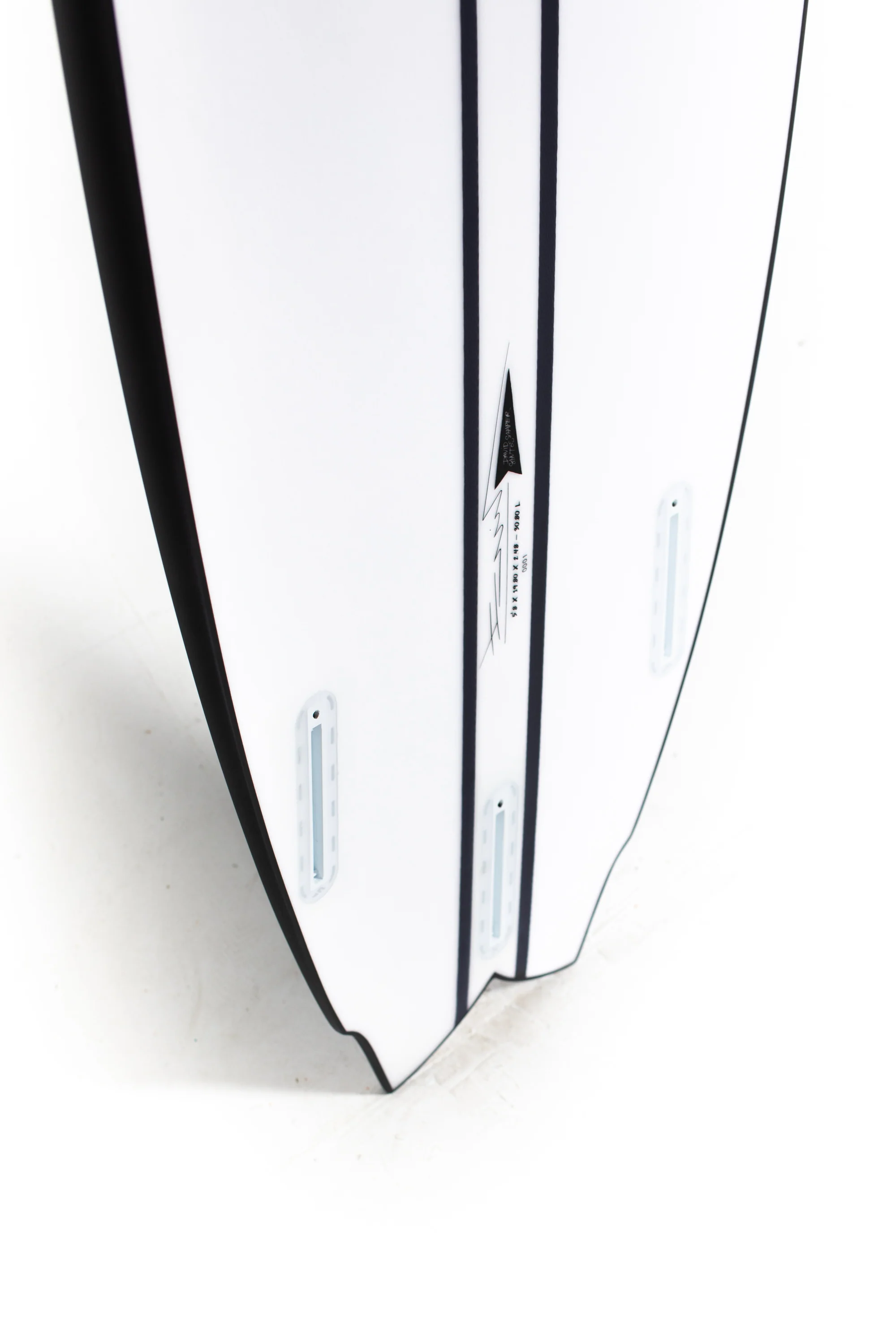 Pukas Surfboards- Mustache by David Santos - Inncarbon - FUT - 5'8" x 19.80 x 2.48 - 30.80L - Image 10