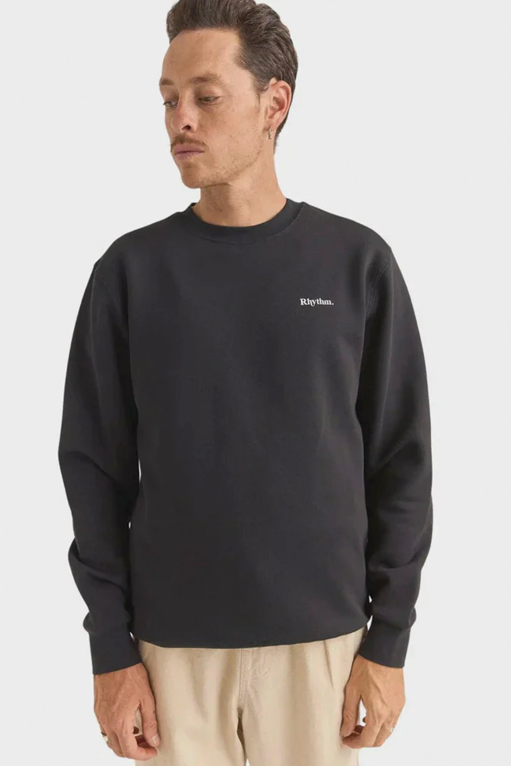 RHYTHM - BRAND FLEECE CREW - BLACK