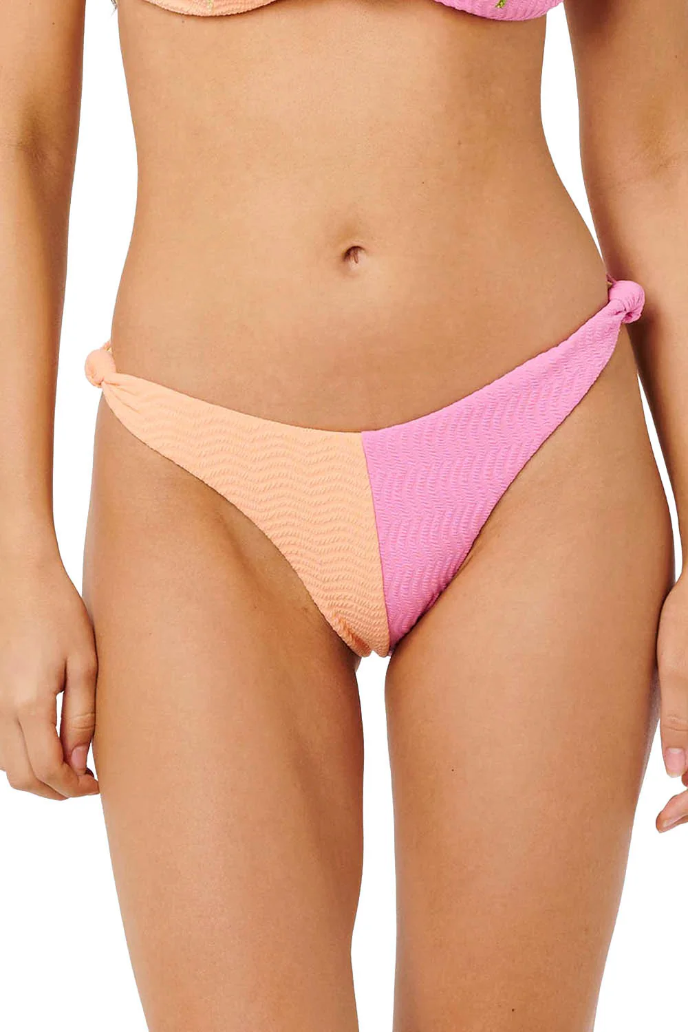 RIP CURL - TOPANGA TEXTURED HIGH LEG SKIMPY BOTTOM
