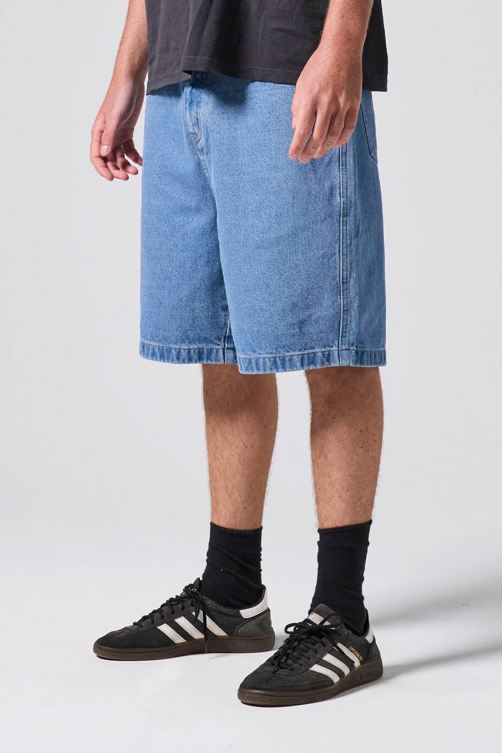 RIVVIA PROJECTS - VV DENIM SHORT - WORN BLUE - Image 3