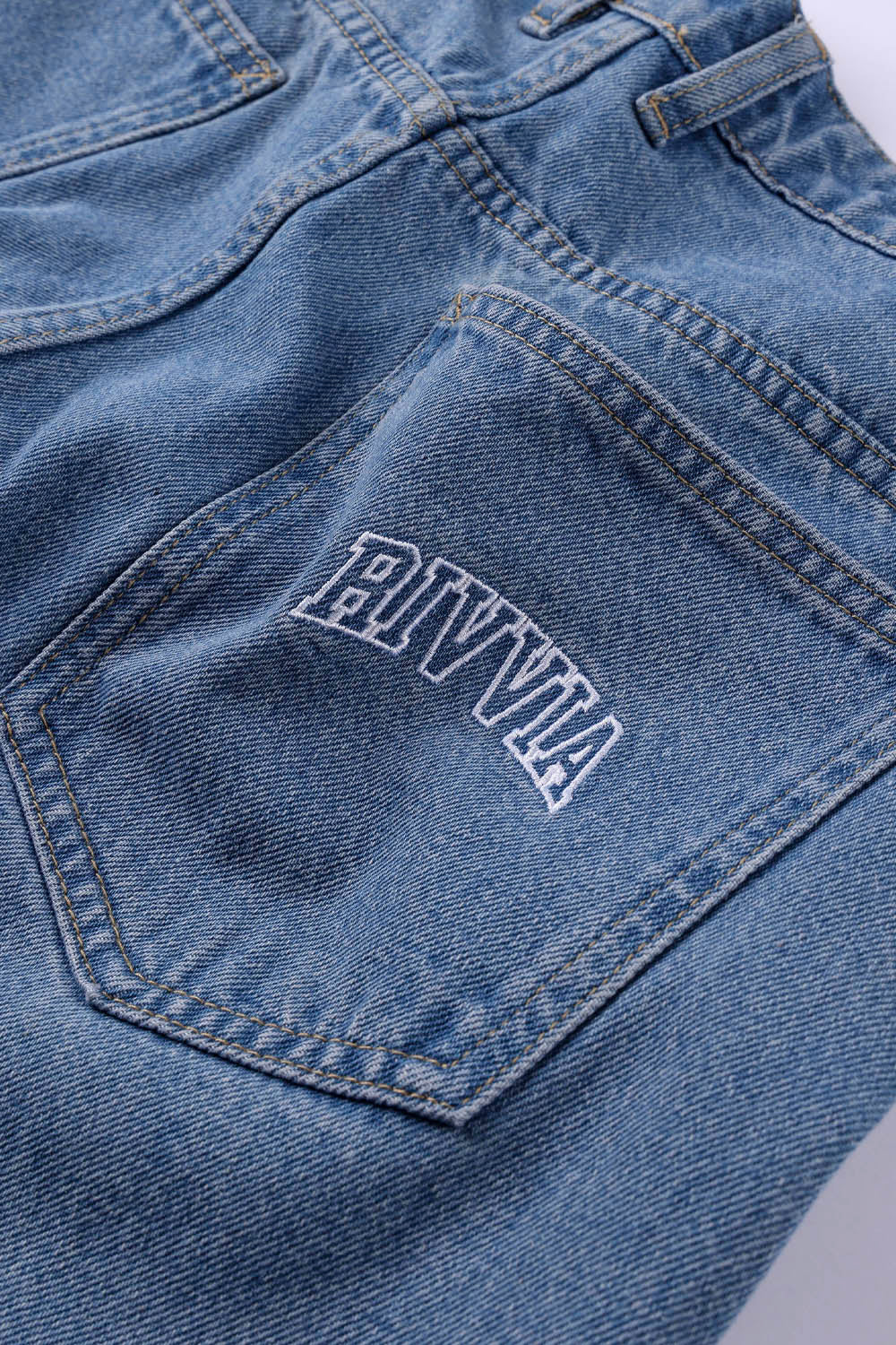 RIVVIA PROJECTS - VV DENIM SHORT - WORN BLUE - Image 5