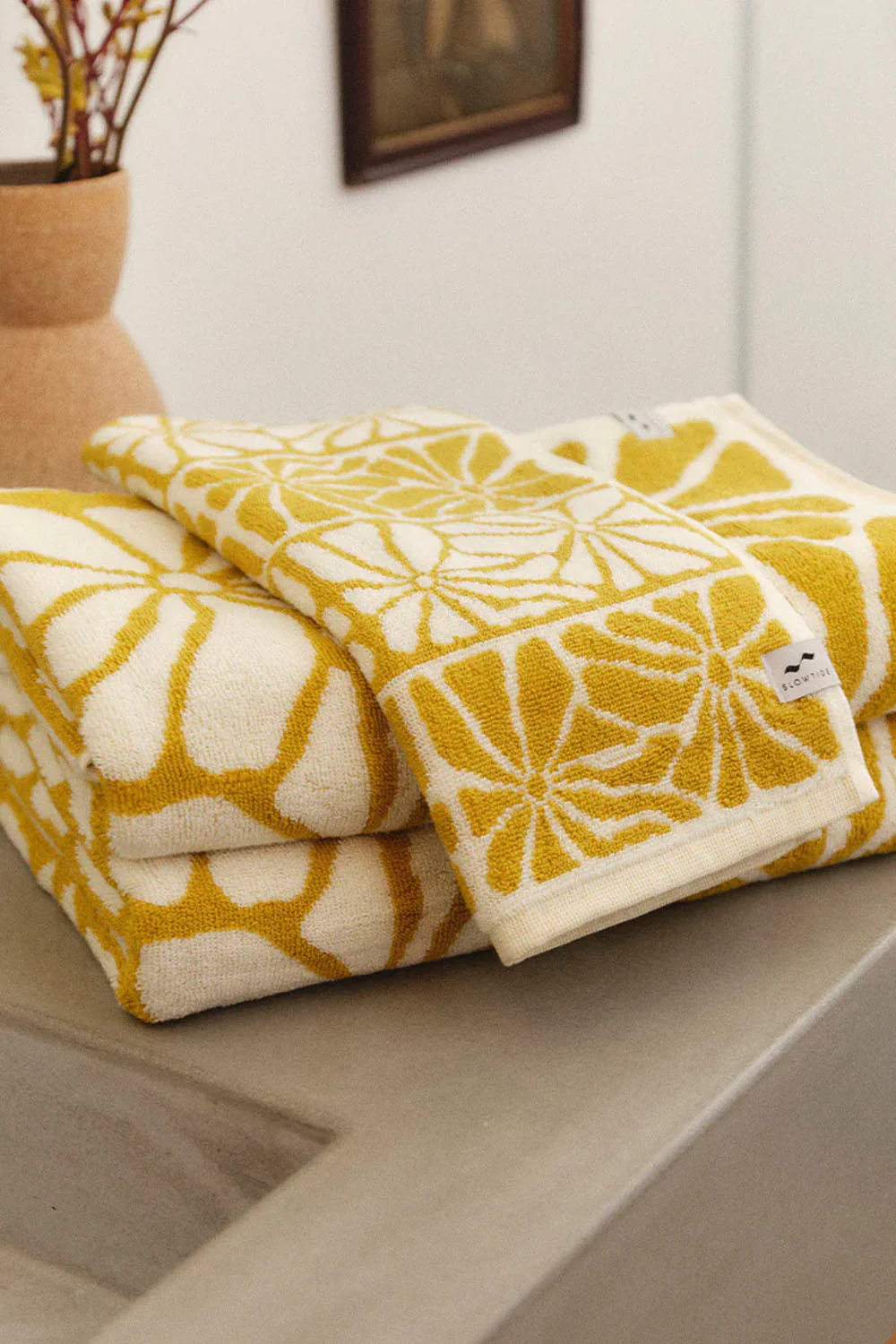 SLOWTIDE - CIAO ZEN HAND TOWEL - MUSTARD - Image 2