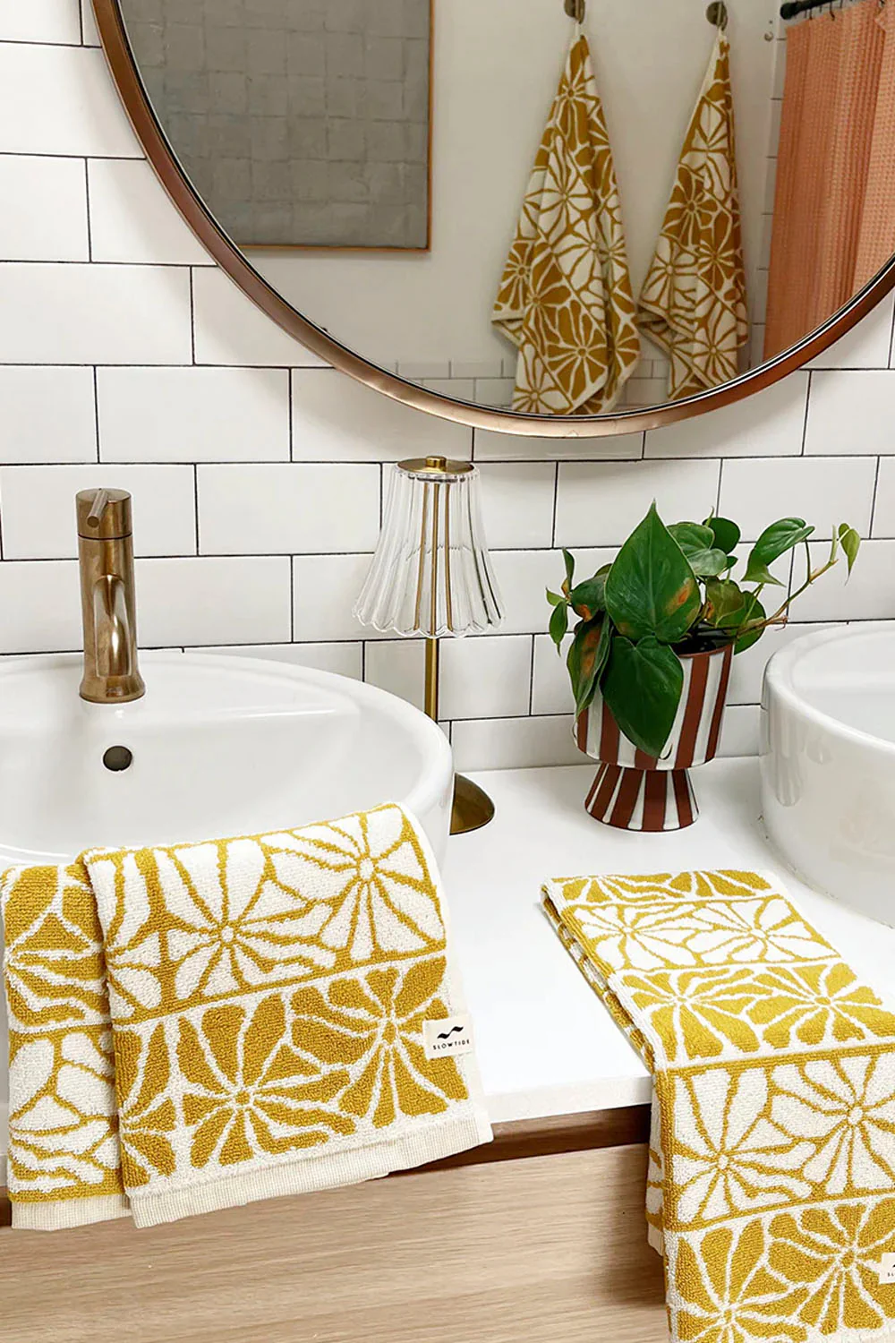 SLOWTIDE - CIAO ZEN HAND TOWEL - MUSTARD - Image 3