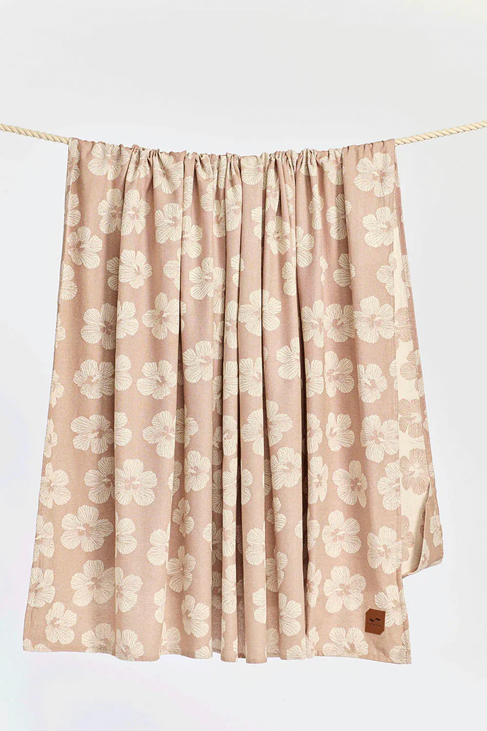 SLOWTIDE - HAU OVERSIZED THROW BLANKET - Image 4