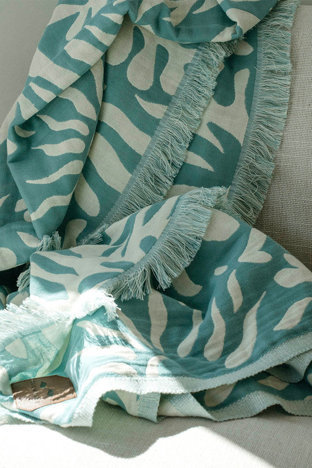 SLOWTIDE - SUNNY DRIFTWEAVE BEACH BLANKET - Image 3