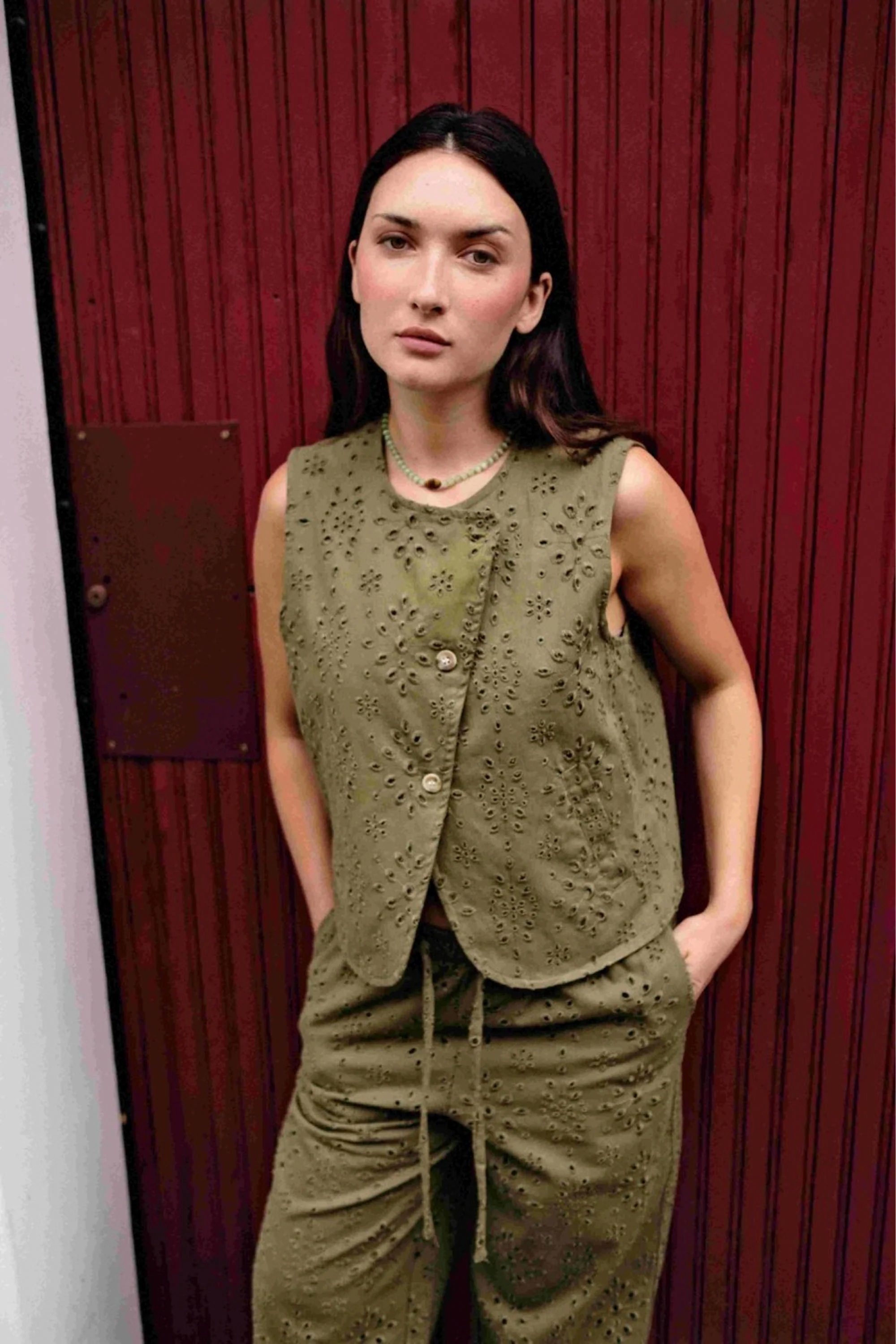 THE KORNER - ASSYMMETRICAL VEST - Image 2
