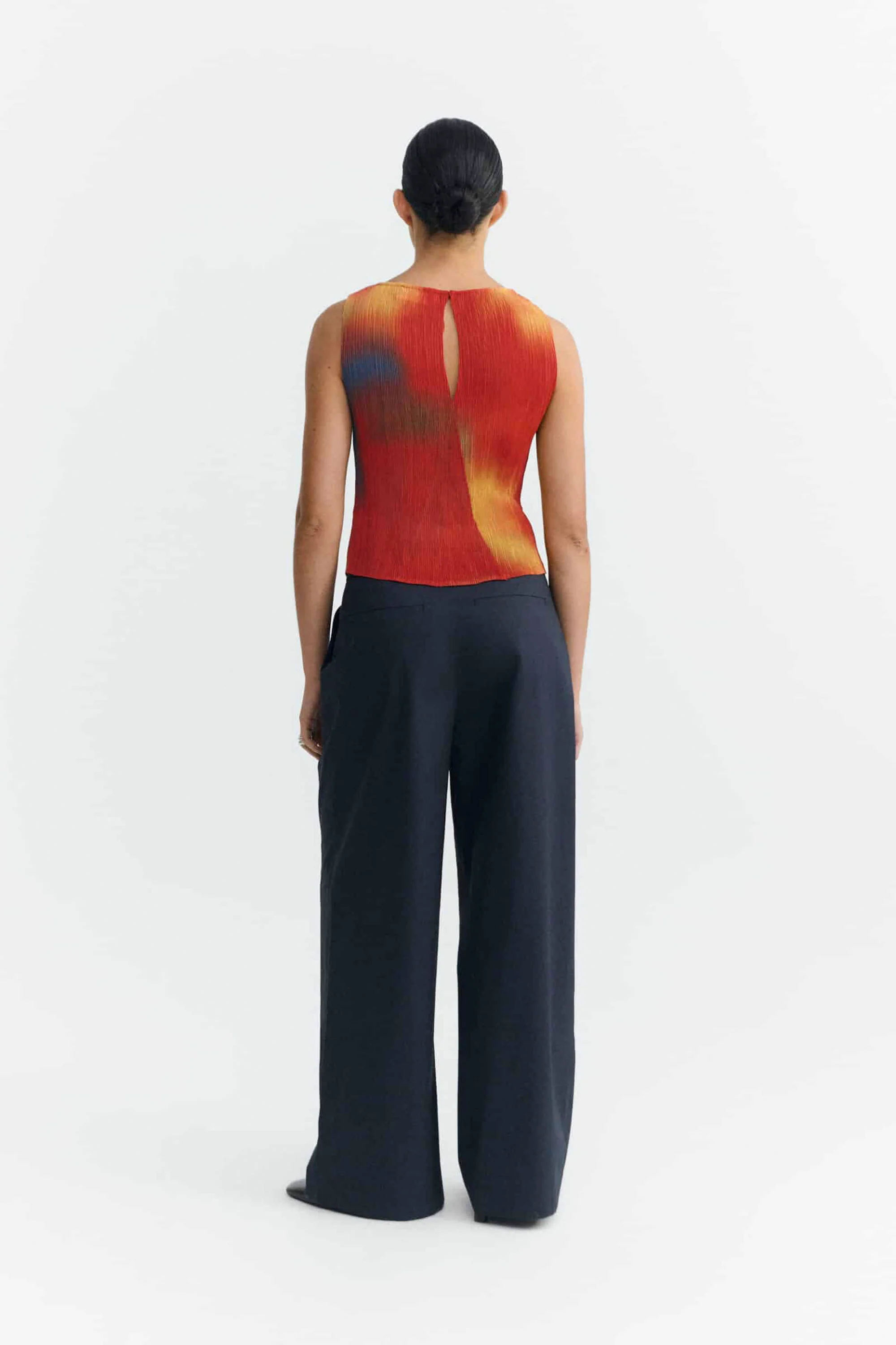 THINKING MU - DORA PLEATED TOP - FLOWERS - Image 3