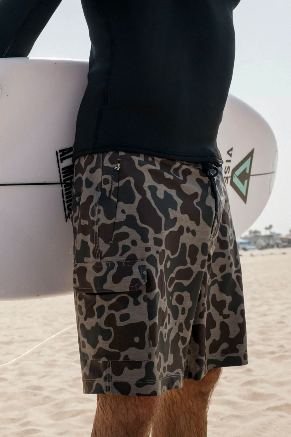 VISSLA - ROAMER CARGO 18.5 HYBRD BOARDSHORT - Image 2