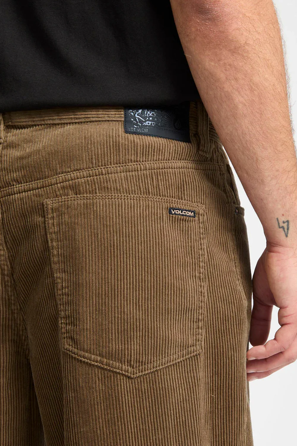 VOLCOM - BILLOW TAPERED CORD PANT - ERMINE - Image 4