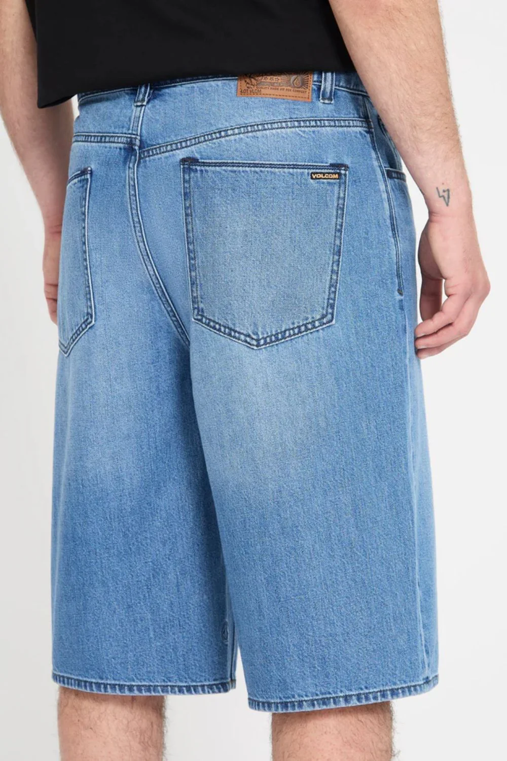 VOLCOM - CHILLOW DENIM SHORT 24 - Image 4
