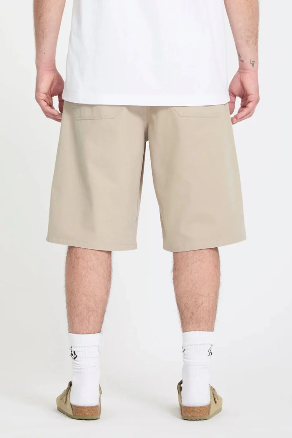 VOLCOM - CHILLOW PLEAT CHINO SHORT - LIGHT KHAKI - Image 3